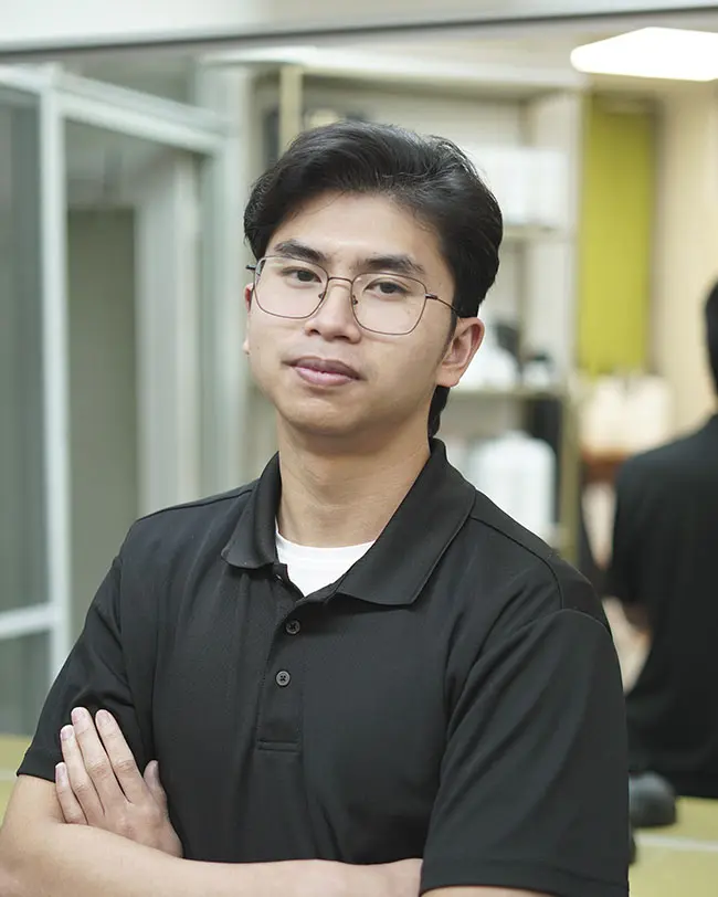 Suphawin - Collega Kapsalon Sharinda
